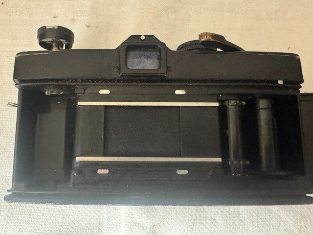 Minolta SR-7 body, spares or repairs