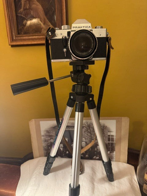Camera Tripod with Pan Head
