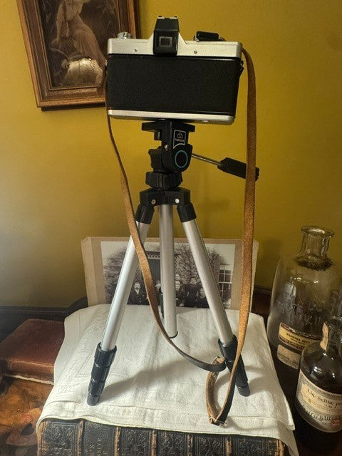 Camera Tripod with Pan Head