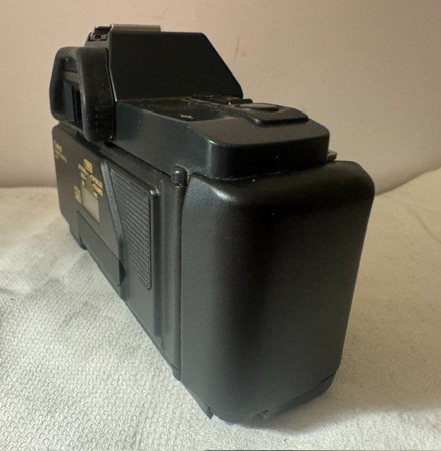 Canon T70 body only sparea or repairs