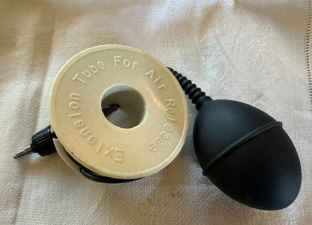 Extension tube for air release approx. 6m long.