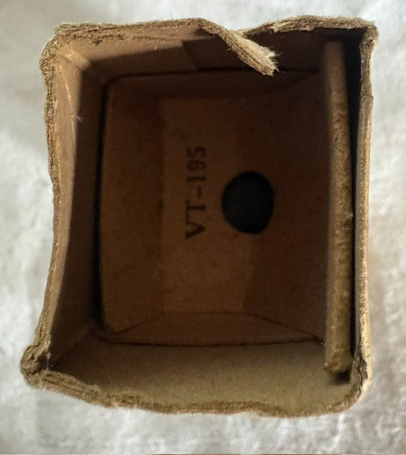 U.S Signals radio tubes and bulbs, NoS