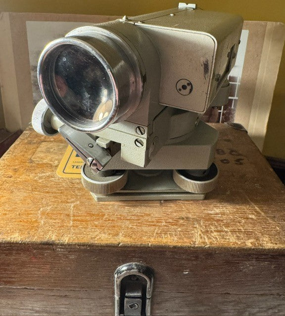 Carl Zeiss Jena dumpy / tilting level Ni 030