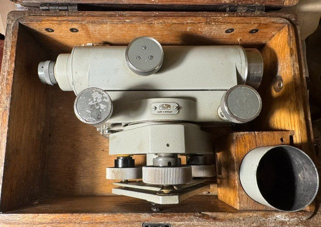 Carl Zeiss Jena dumpy / tilting level Ni 030