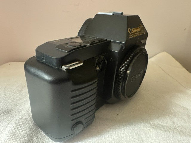 Canon T70 body only sparea or repairs