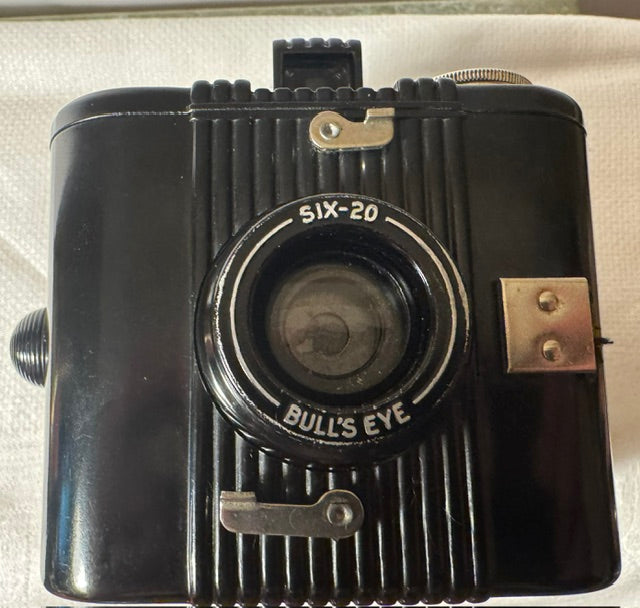 Vintage Kodak six-20 Bulls Eye film camera
