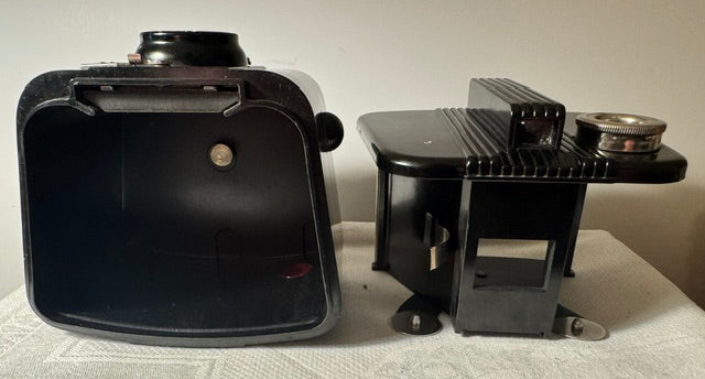 Vintage Kodak six-20 Bulls Eye film camera