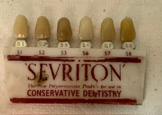 Vintage dentistry teeth colour matching sets