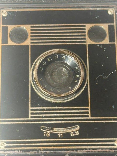 Vintage Kodak soix-20 Brownie folding camera