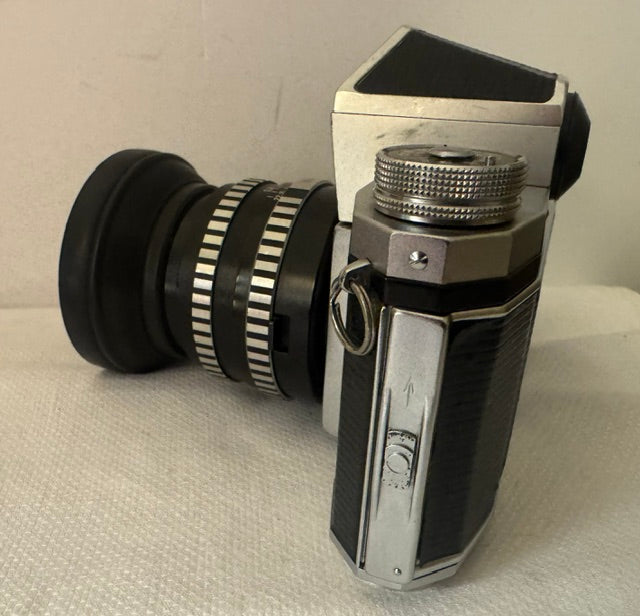 Vintage Praktica IV F 35mm film camera 1960s