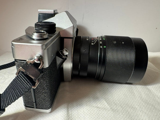 Praktica LB 35mm film camera , Prakticar f2.8 135mm lens