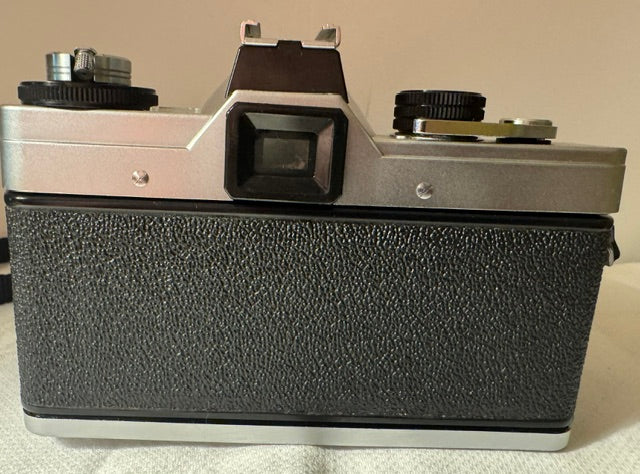 Praktica LB 35mm film camera , Prakticar f2.8 135mm lens