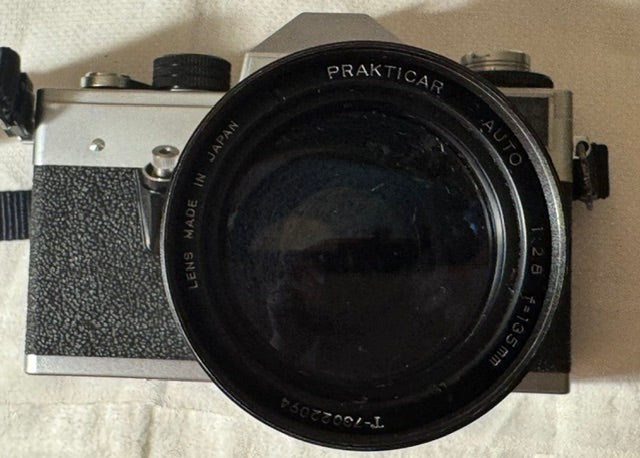 Praktica LB 35mm film camera , Prakticar f2.8 135mm lens