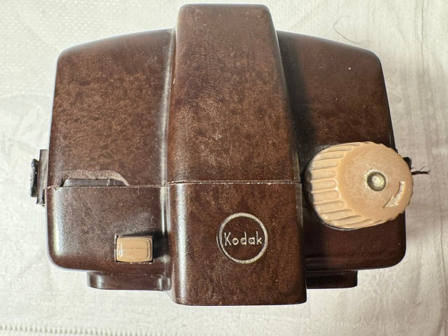 Kodak Brownie Holiday Camera 1953–1962 — Brown Bakelite, 127 Film
