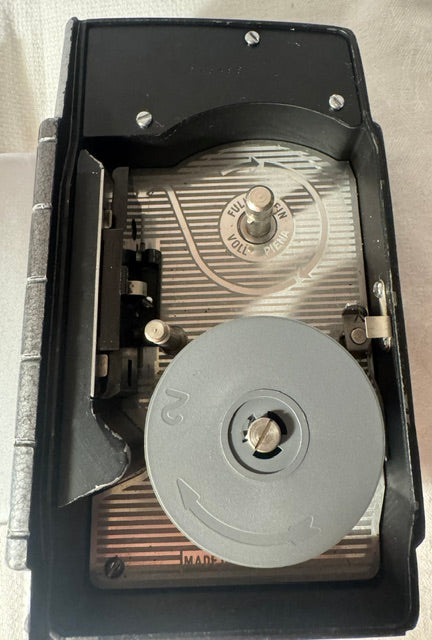 Vintage Bell & Howell 624EE Autoset Cine Camera 1958 — Double 8, Auto Exposure, Original Case