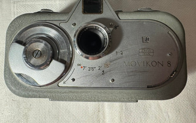 Vintage Zeiss Ikon Movikon 8 Cine Camera 1952 — Double 8, Clockwork Motor, Original Case