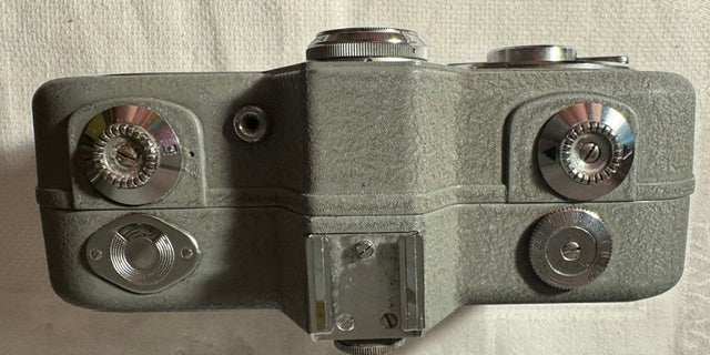 Vintage Zeiss Ikon Movikon 8 Cine Camera 1952 — Double 8, Clockwork Motor, Original Case
