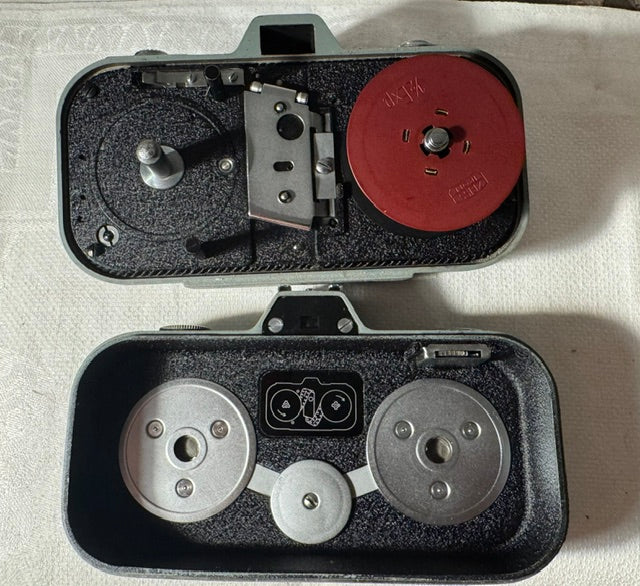 Vintage Zeiss Ikon Movikon 8 Cine Camera 1952 — Double 8, Clockwork Motor, Original Case
