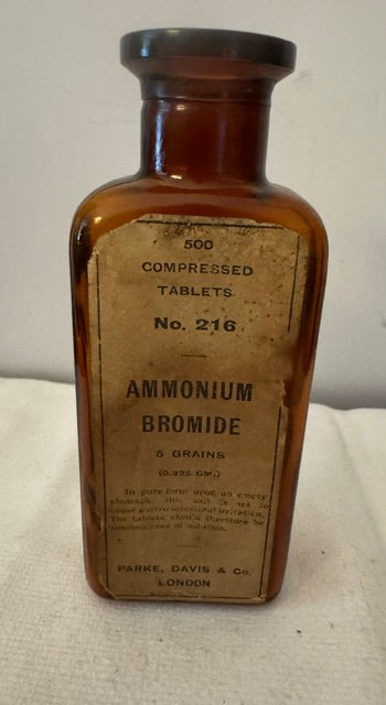 Vintage Amber Glass Chemist's Bottle — 'Ammonium Bromide' Tablets, Parke Davis & Co., Original Label