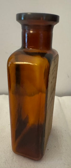 Vintage Amber Glass Chemist's Bottle — 'Ammonium Bromide' Tablets, Parke Davis & Co., Original Label
