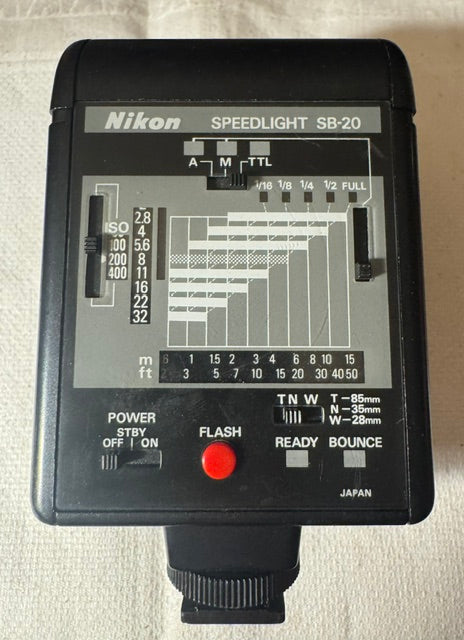 Nikon Speedlight SB-20 — TTL Flash, Tilting Bounce Head, 28/35/85mm Coverage