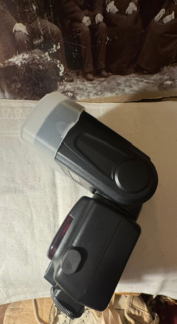 Neewer NW660 III Speedlight Flash for Nikon — 2.4GHz Wireless, Master/Slave, Soft Case