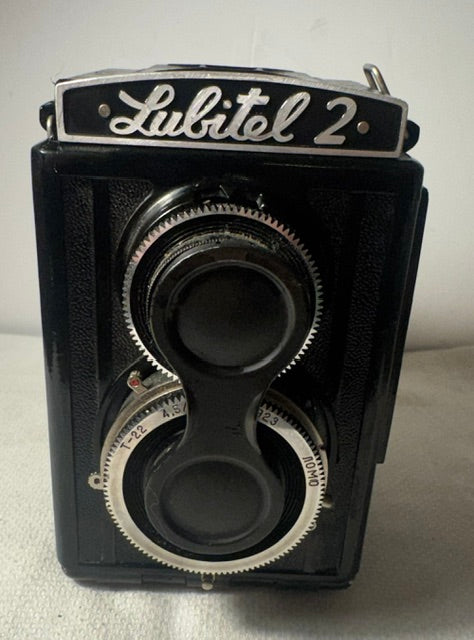 Lubitel 2 Soviet TLR Camera — 120 Film, 6×6cm, LOMO, USSR, 1955–1979