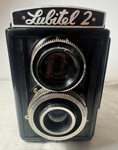 Lubitel 2 Soviet TLR Camera — 120 Film, 6×6cm, LOMO, USSR, 1955–1979
