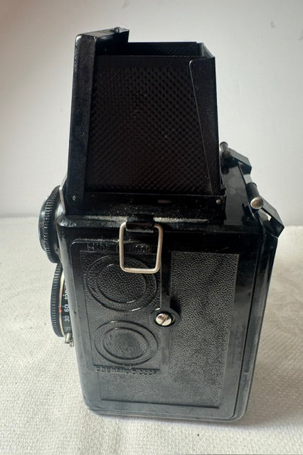 Lubitel 2 Soviet TLR Camera — 120 Film, 6×6cm, LOMO, USSR, 1955–1979