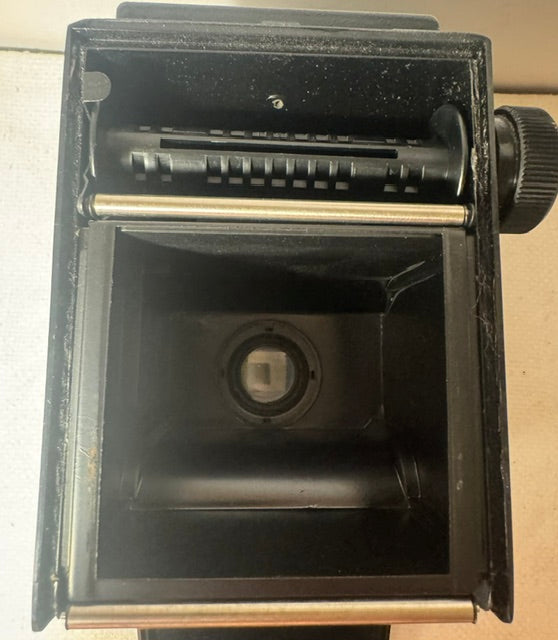 Lubitel 2 Soviet TLR Camera — 120 Film, 6×6cm, LOMO, USSR, 1955–1979