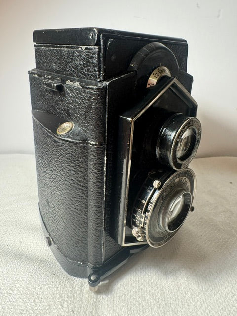 Zeiss Ikon Ikoflex I TLR Camera — 120 Film, 6×6cm, ‘Coffee Can’, Germany, 1934–1937