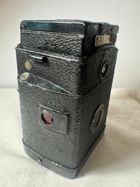 Zeiss Ikon Ikoflex I TLR Camera — 120 Film, 6×6cm, ‘Coffee Can’, Germany, 1934–1937