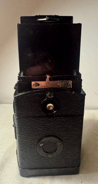 Zeiss Ikon Ikoflex I TLR Camera — 120 Film, 6×6cm, ‘Coffee Can’, Germany, 1934–1937