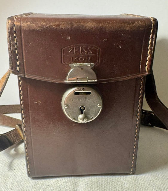 Zeiss Ikon Ikoflex I TLR Camera — 120 Film, 6×6cm, ‘Coffee Can’, Germany, 1934–1937