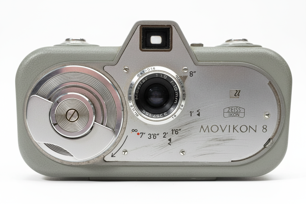 Movikon 8 white background